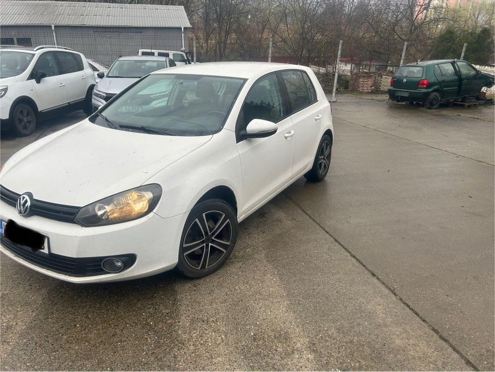 Vand vw golf 6 ,1.6 benzina,2010, 105cp,cutie manuala 5+1