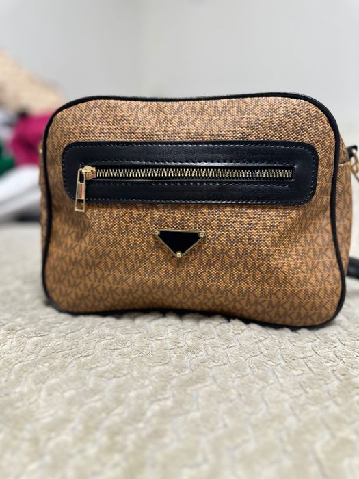 Дамски чанти налични