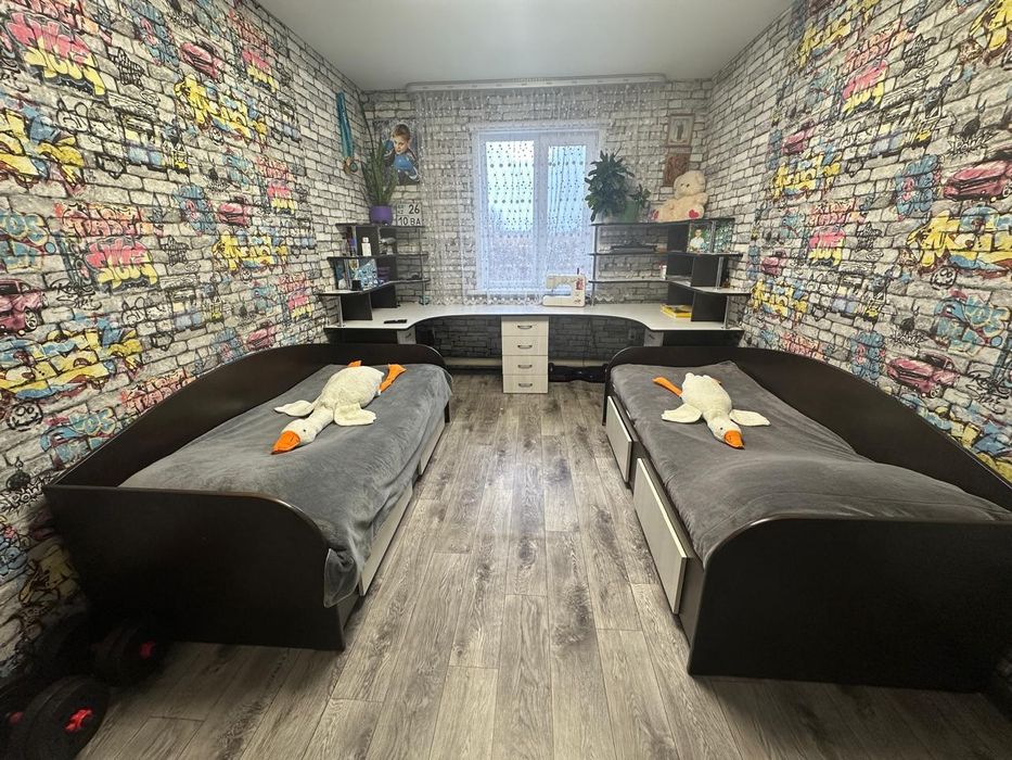 Продам мебель в детскую комнату.