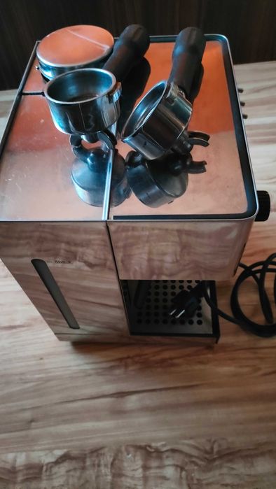 Кафемашина с кафемелачка La Pavoli / Lelit Anita