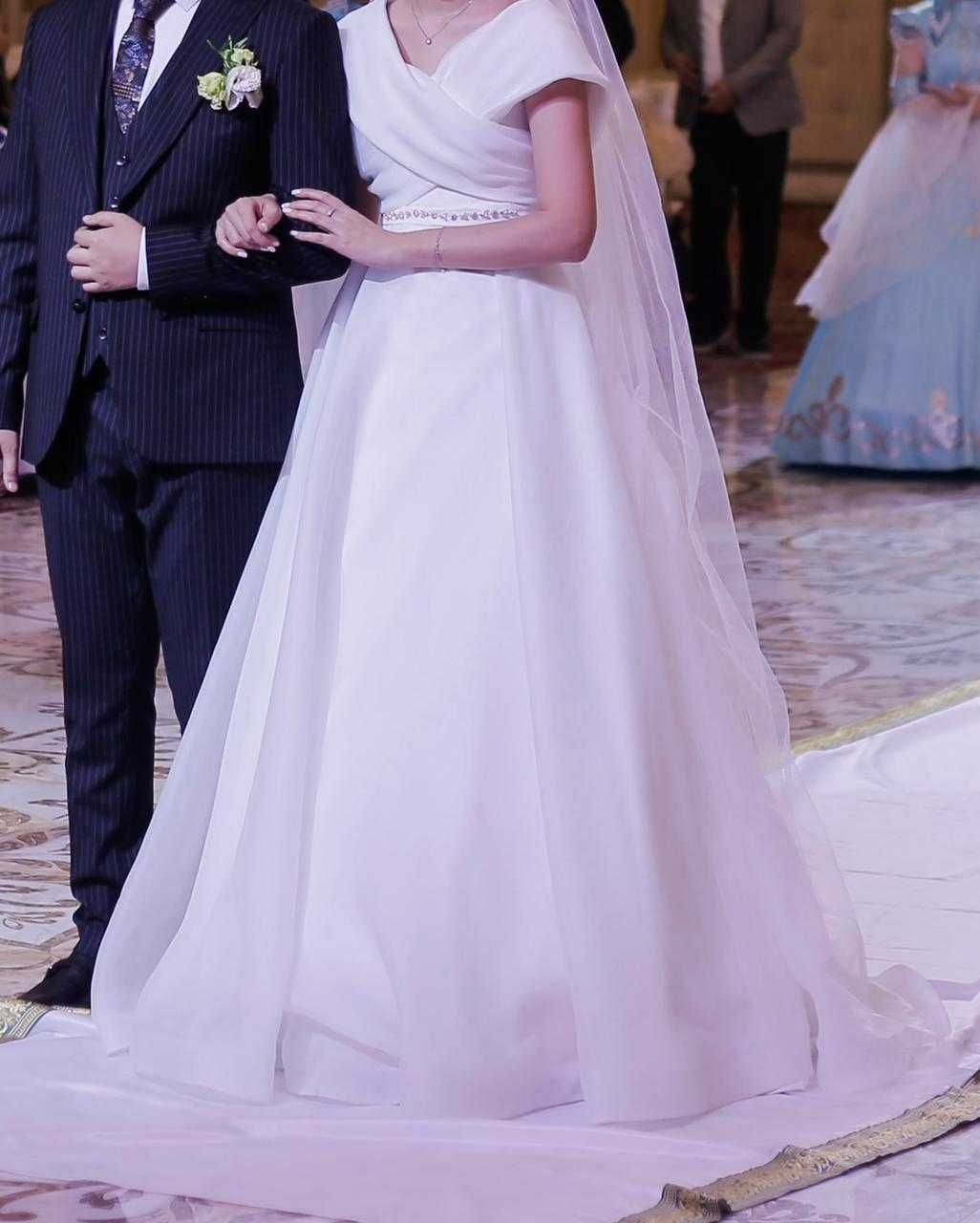 Продам свадебное платье г.Астана ( в др города самовывоз)