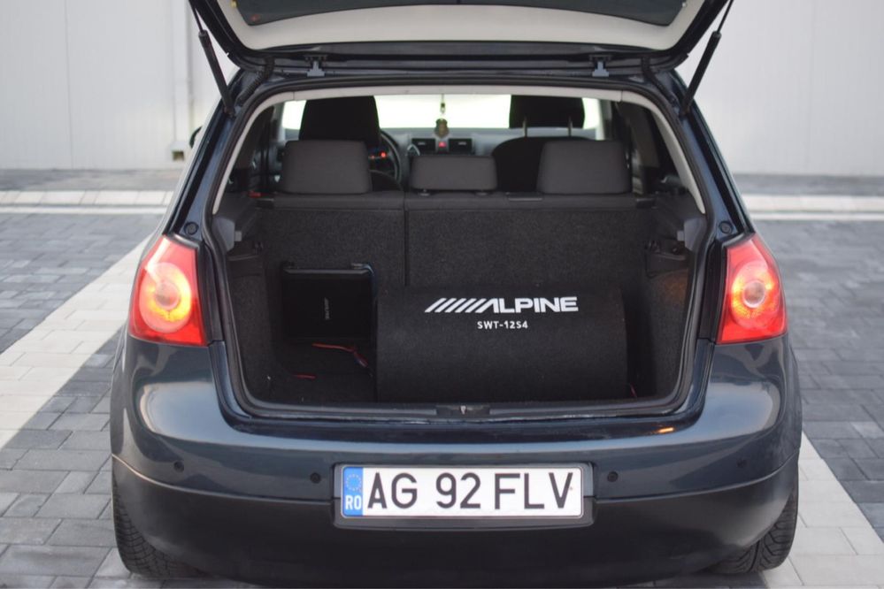 Vw golf 5 1.6 in stare foarte buna