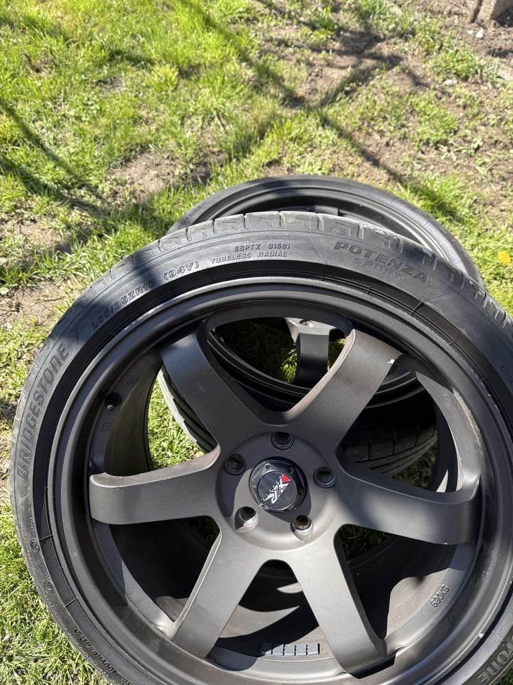 Гуми Bridgestone potenza sport 255/35/18 dot 0723 и джанти Rota drift