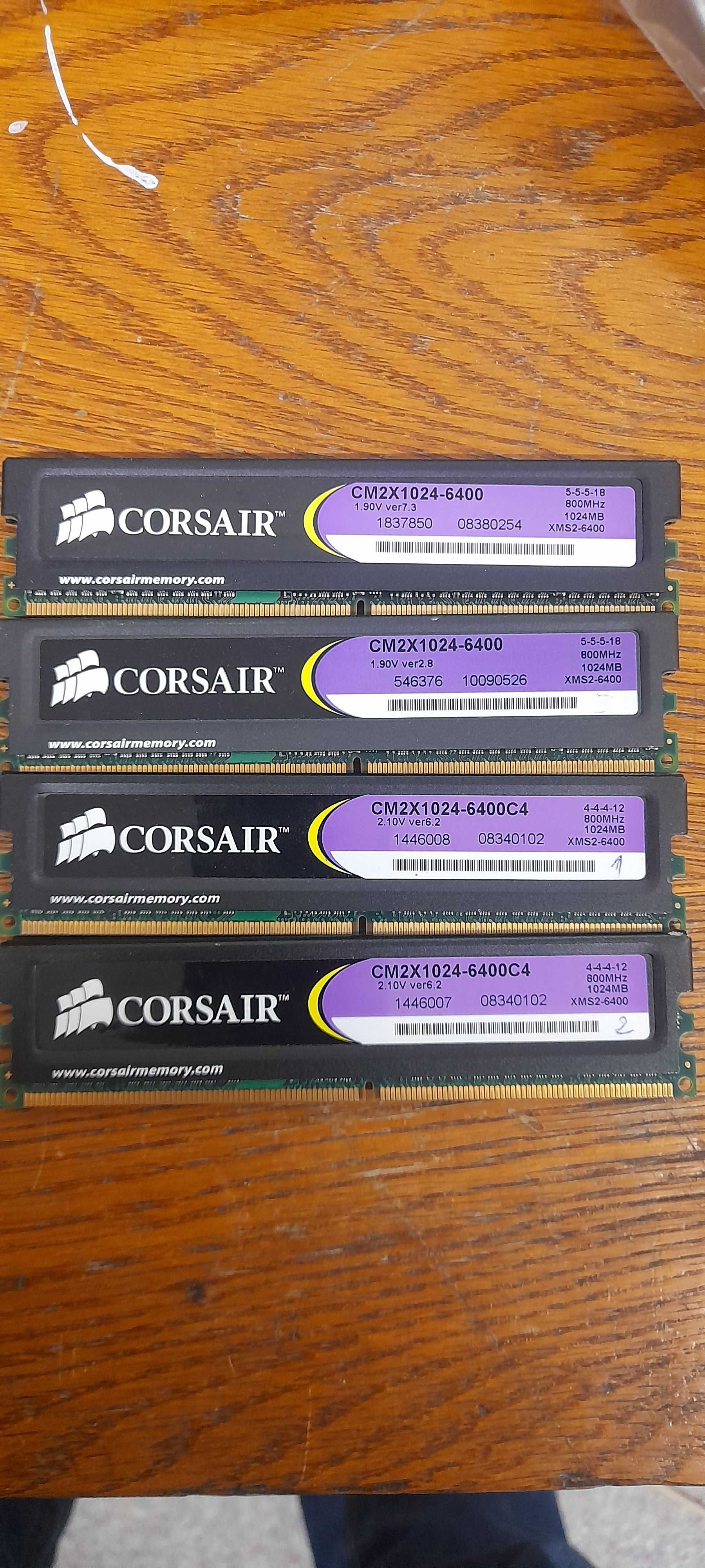 memorie CORSAIR CM2X1024