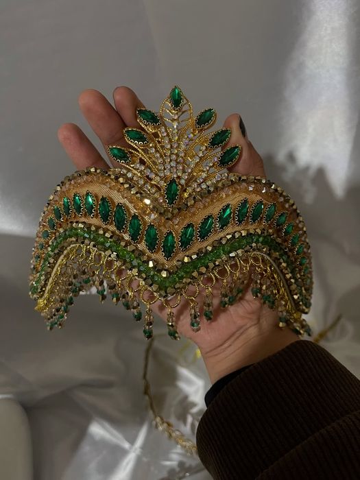 Янги абадоклар сотувда