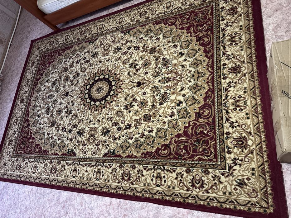 Продам ковер размер 3 на 2