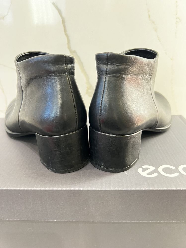 Botine ECCO marimea 35