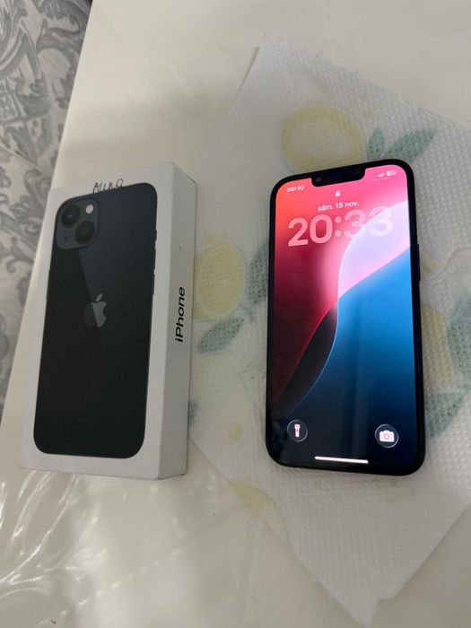 Vand sau schimb iphone 13 impecablic sanatate 100 la 100