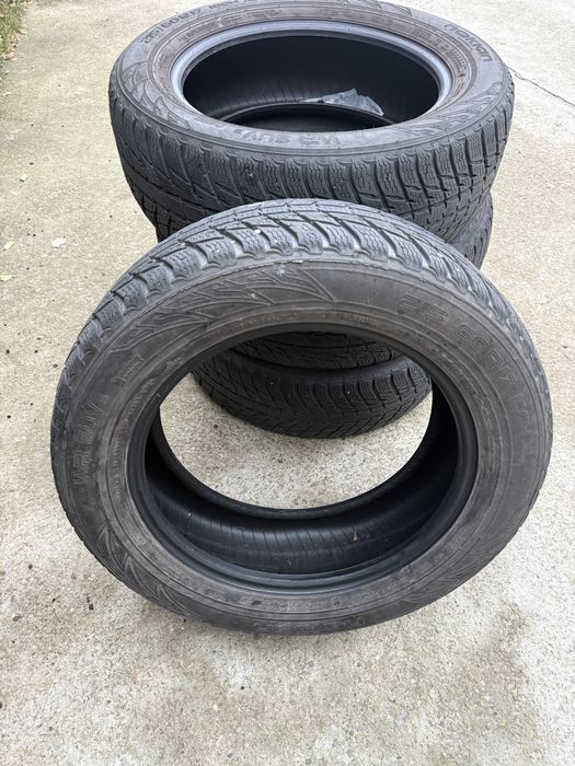 Cauciucuri iarna Nokian 215/60/17
