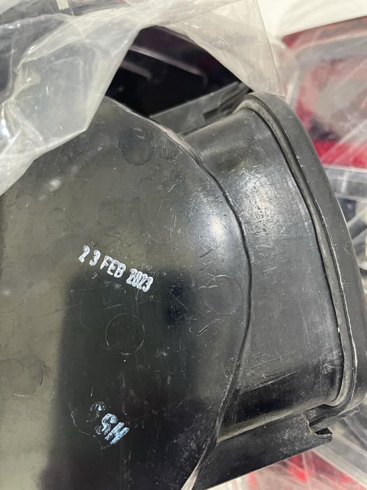 Cobalt orqa chiroqlari (yangi, juftlikda).