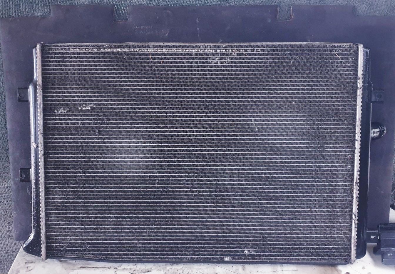 Radiatoare Apă intercooler clima SKODA Superb 2.0 170  cai 2010 euro 5