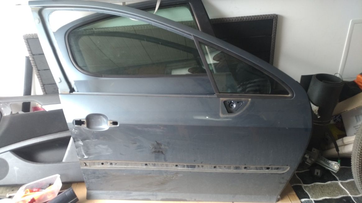 Peugeot 407 , usa, geam drapta fata si spate