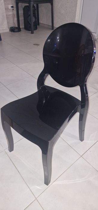 Луксозни столове - 24 бр.