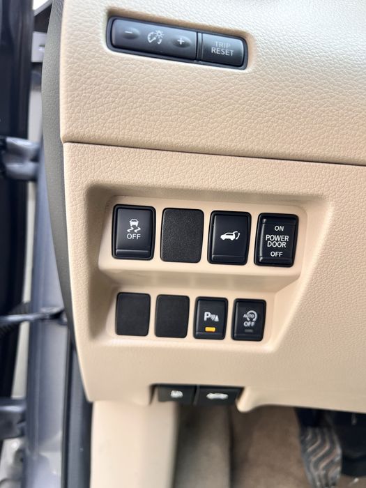 Nissan X-Trail T32, 1.6L, 4x2, echipare Tekna