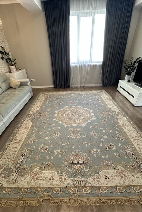 Ковер 3х4 метра отличного качества