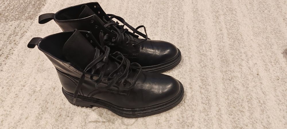 Ghete Zara Man Piele