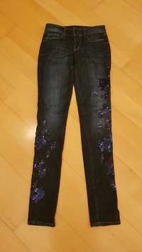 Jeans fete GUESS model cu paiete