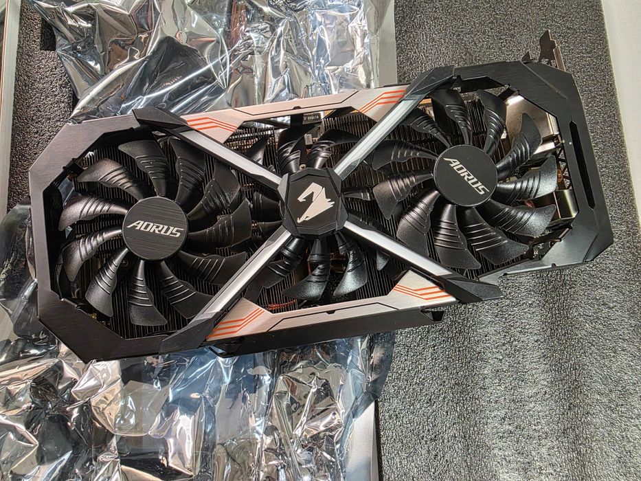 Placa video GIGABYTE AORUS GeForce GTX 1080 Ti 11GB DDR5X 352-bit