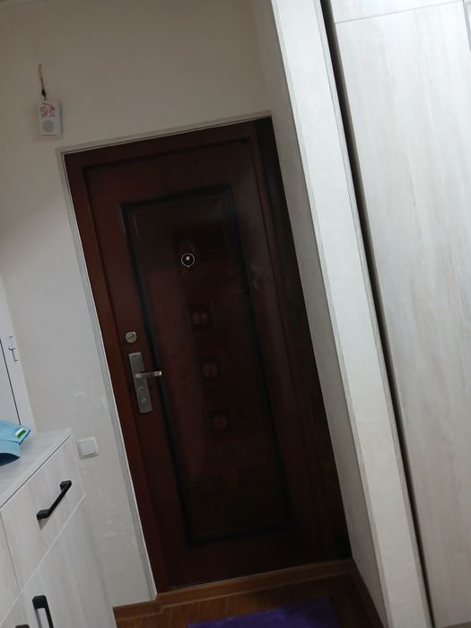 Срочно продаётся входная дверь в отличном состоянии