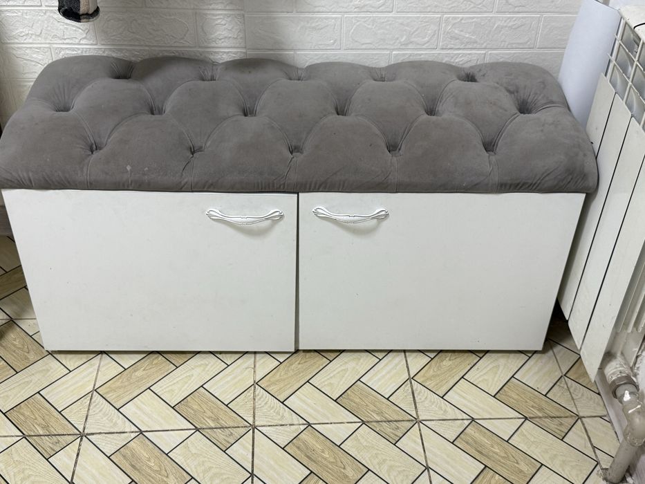 Шкавчик сверху велвуровый класный