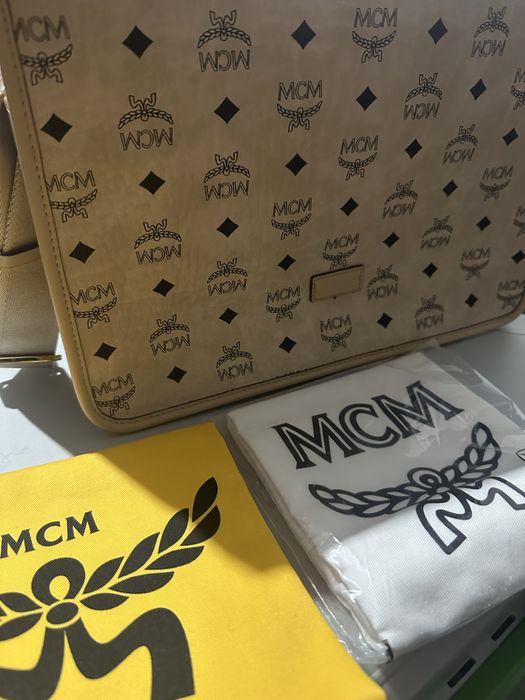 Geantă MCM autentică, cu etichete