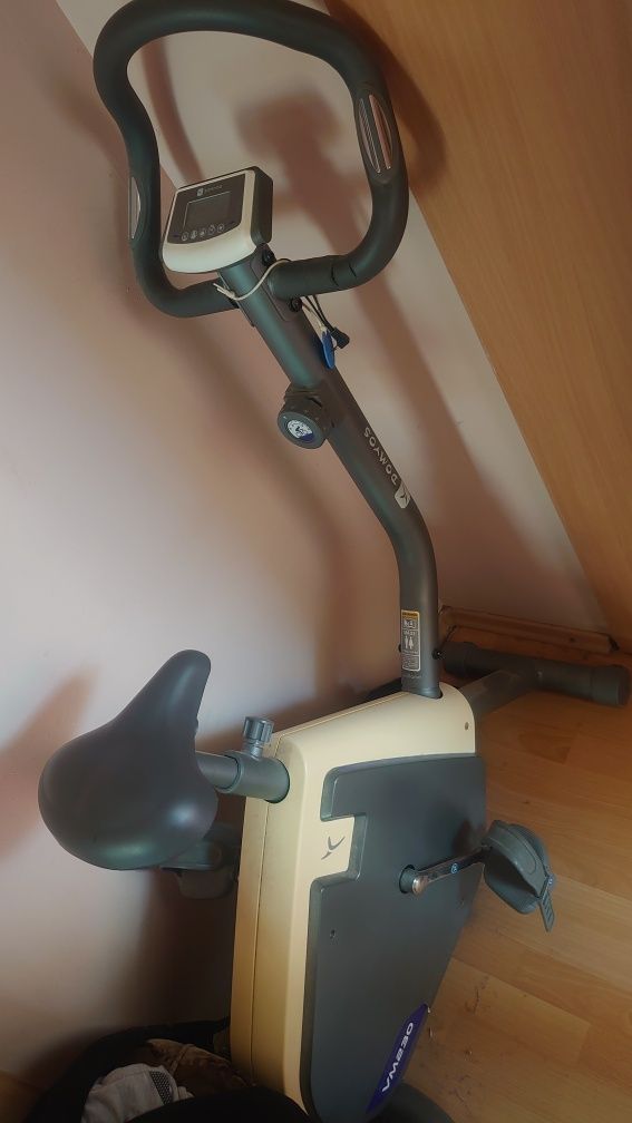 Bicicleta apartament cardio domyos vm 230