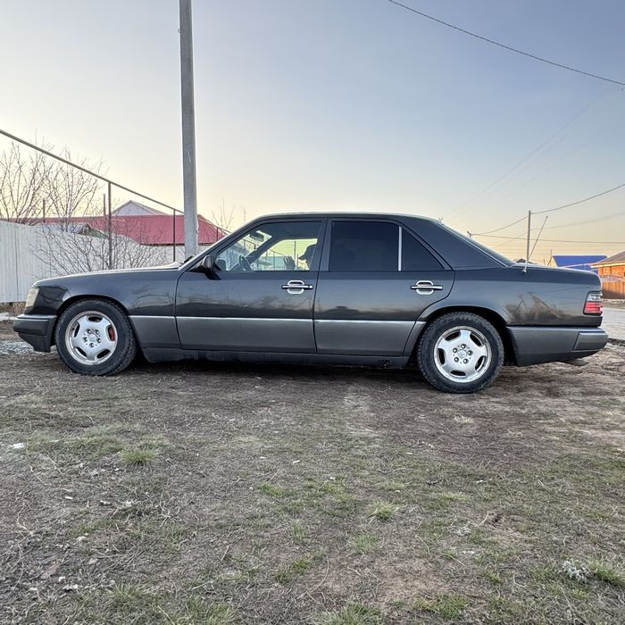 Продам Мерседес 124