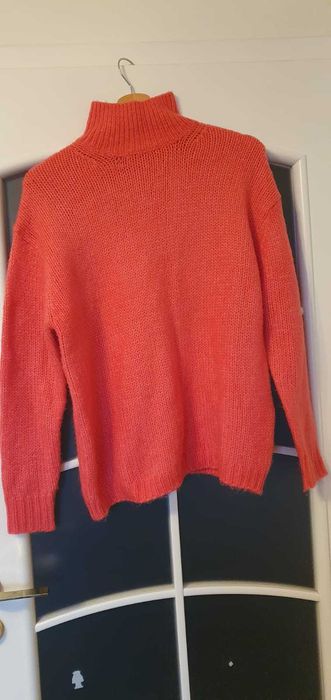 Pulover roz, S, pufos, ca nou