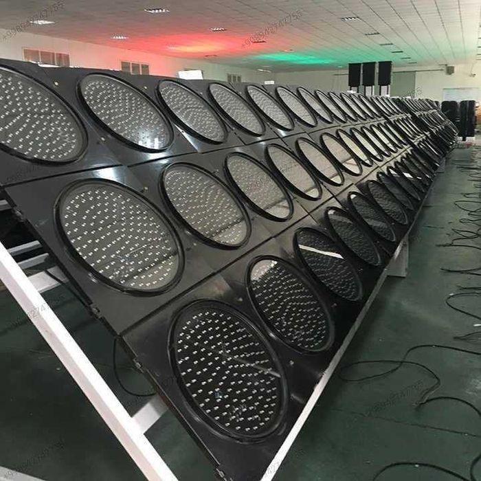 Светофоры или детали светофора.