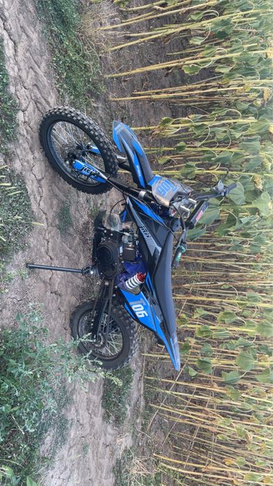 Vand cross jrh stare foarte buna