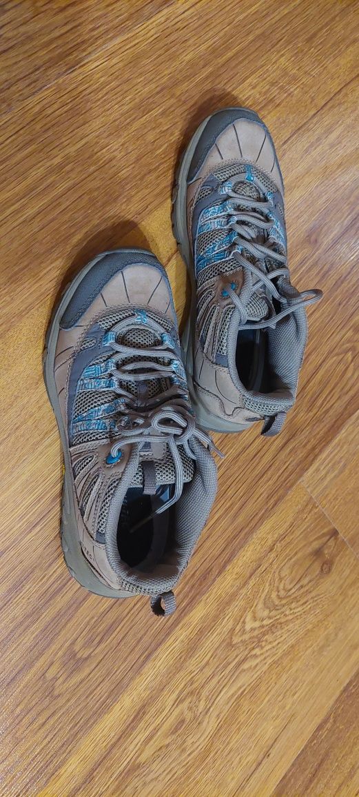hi tec vibram 37