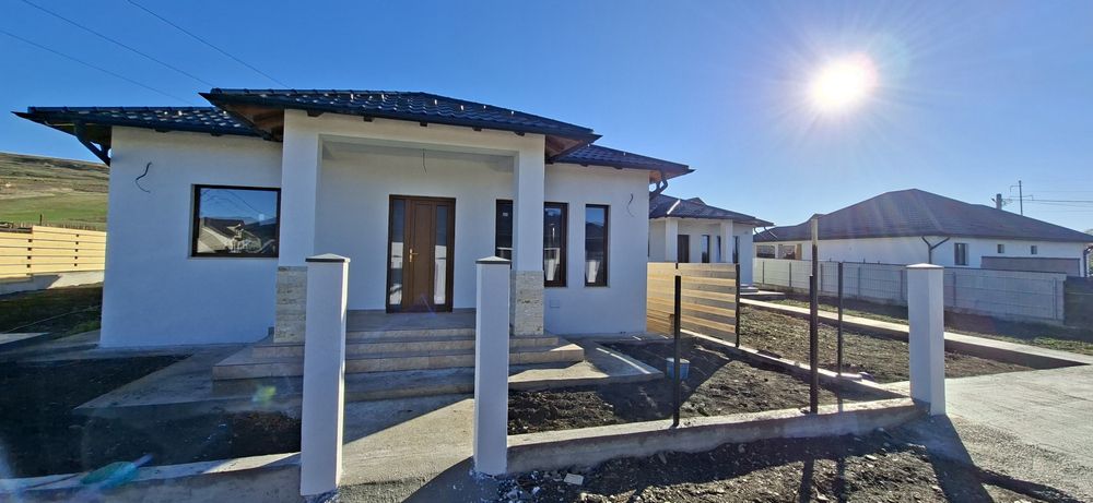 Case 101mp utili+beci+30 mp terase,650 mp teren