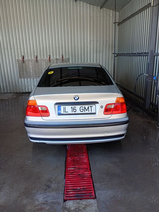 vând BMW e46 318I