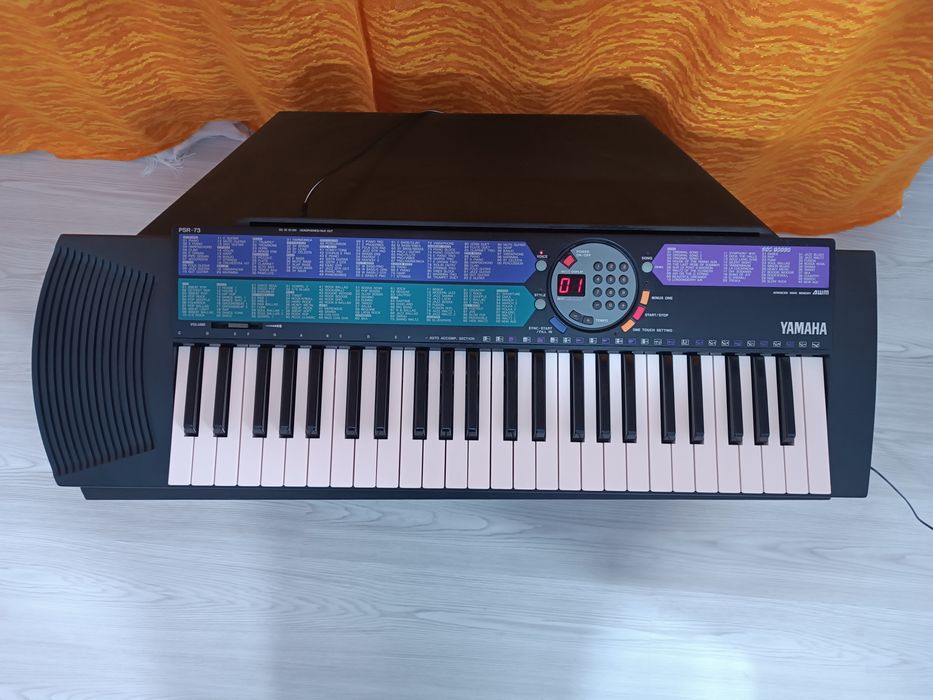 Vând orgă Yamaha