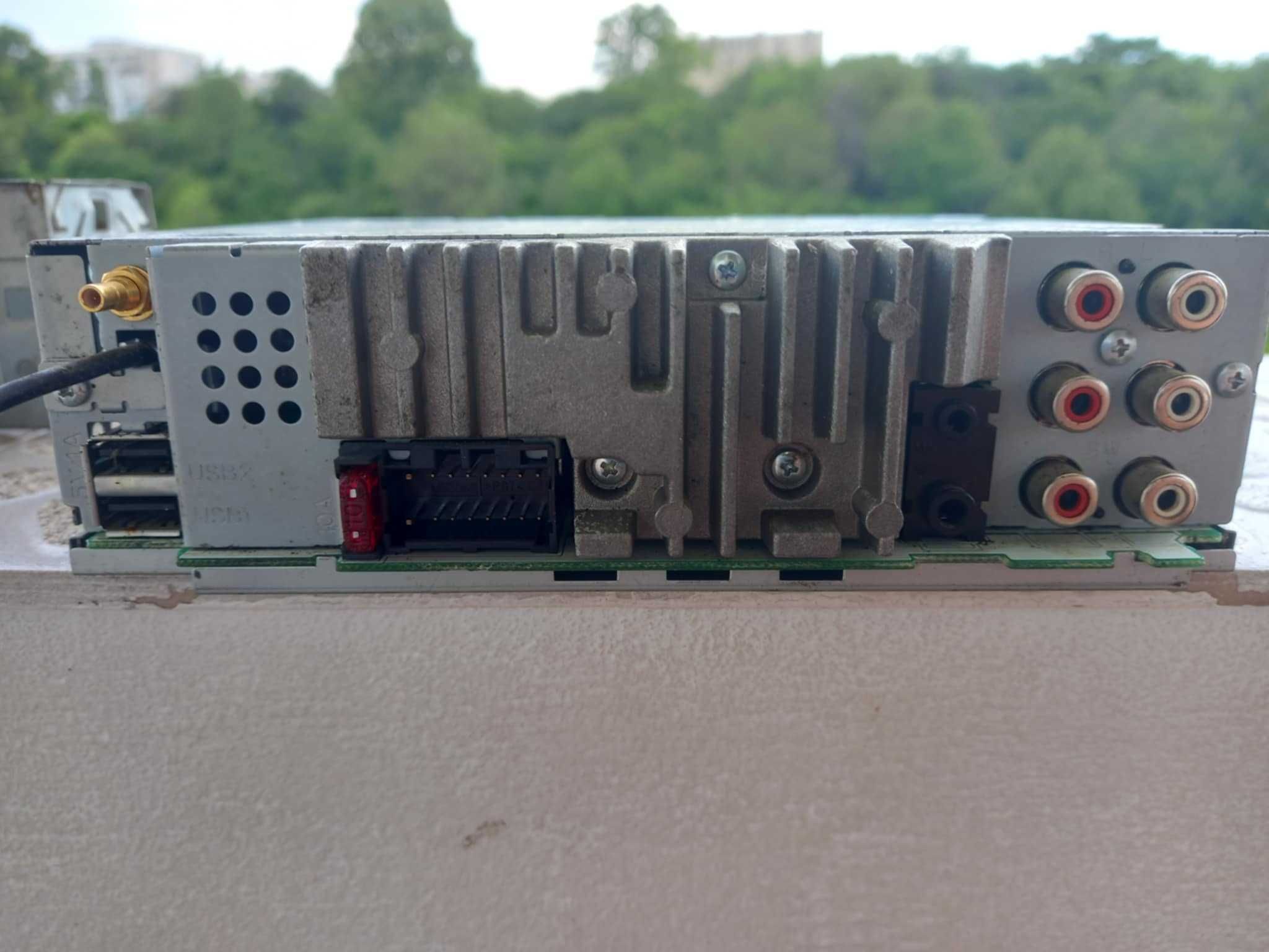 Pioneer DEH-X8500DAB за кола