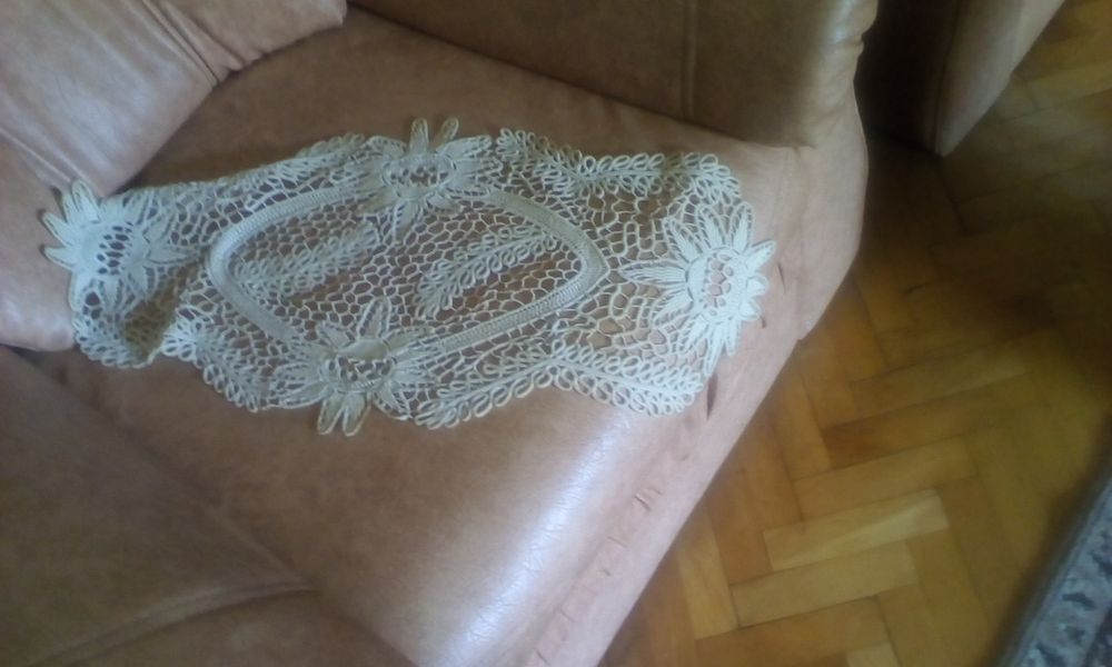 Fete de masa si mileuri din macrame veritabil