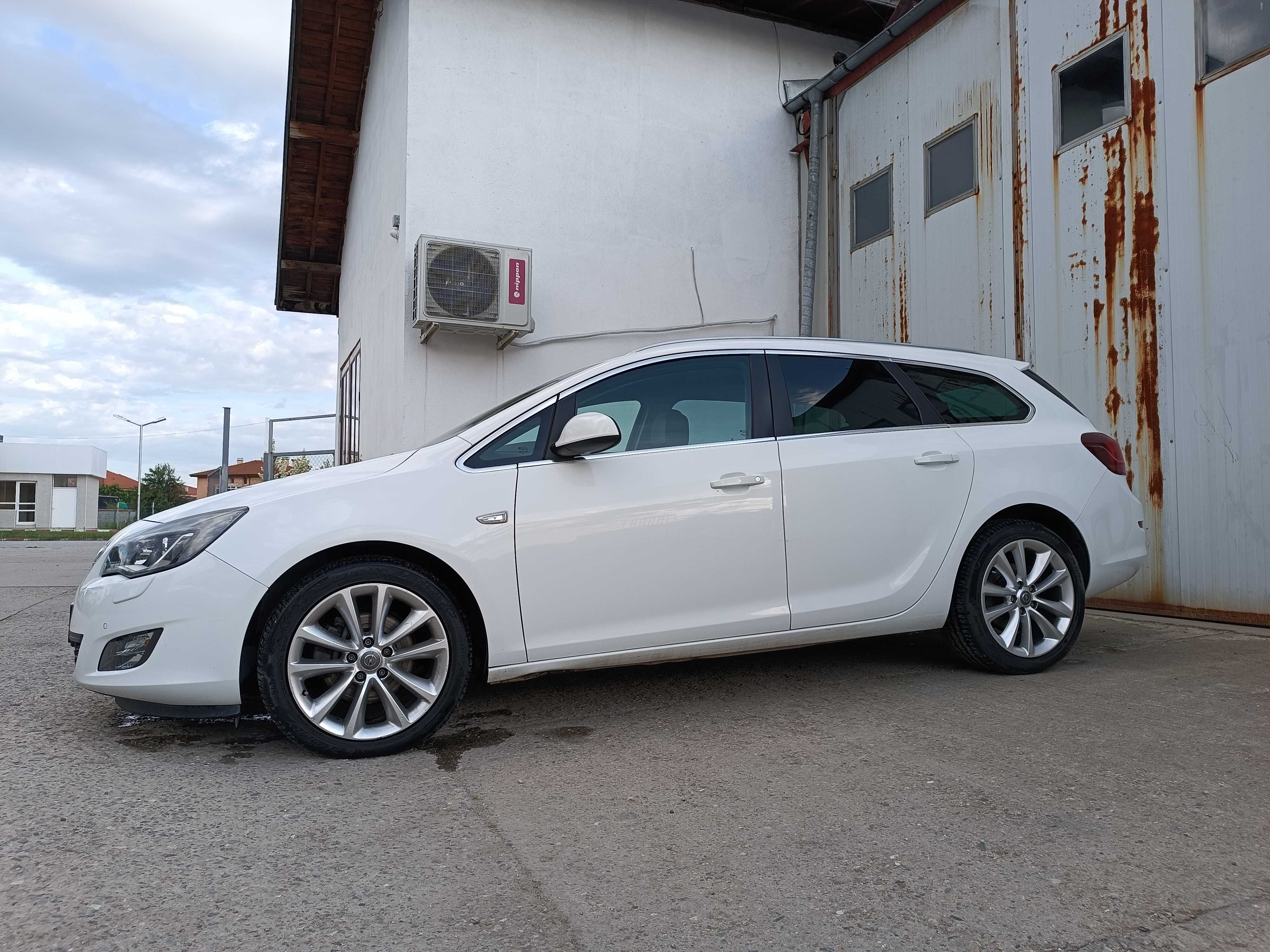 Opel Astra 2.0 CDTI FULL