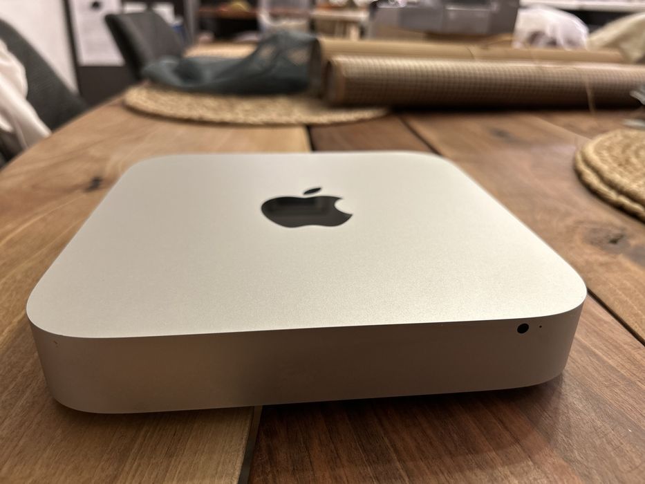 Apple Mac mini Server – 480 GB SSD, 2 GHz Quad-Core i7 · 16 GB RAM