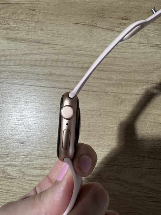 Ceas Apple SE impecabil
