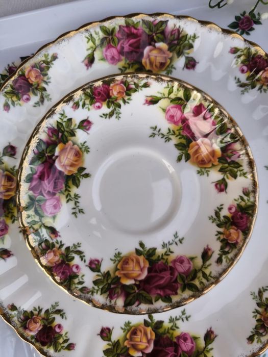 Serviciu de cafea, din portelan Royal Albert- Bone China