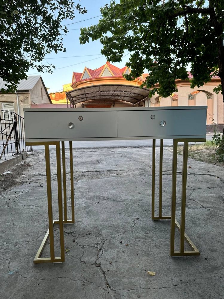 Продается камод 800,000 тысяч своя б\у