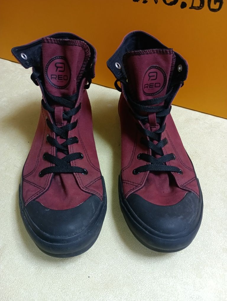 EMP Red N 44 кецове - 29 лв