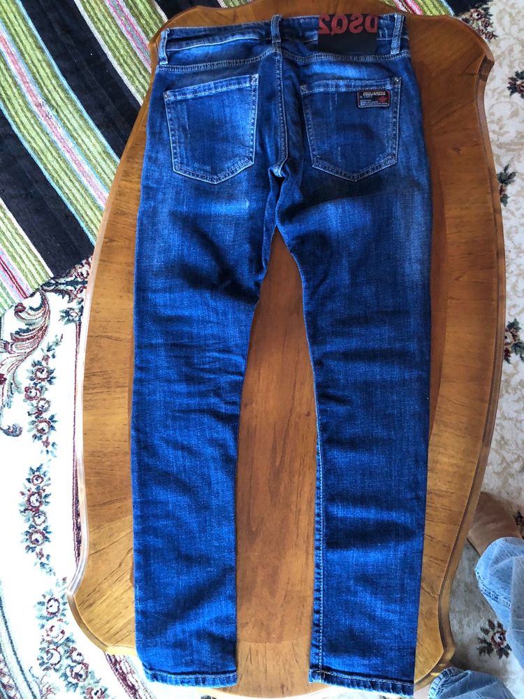 Blugi dsquared marimea s 42