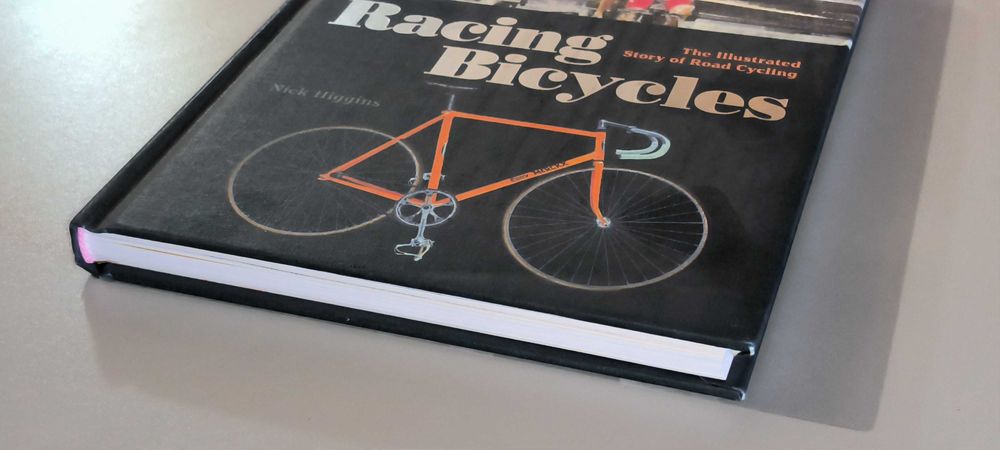 album nerasfoit biciclete 
THE ILUSTRATED STORY OF ROAD