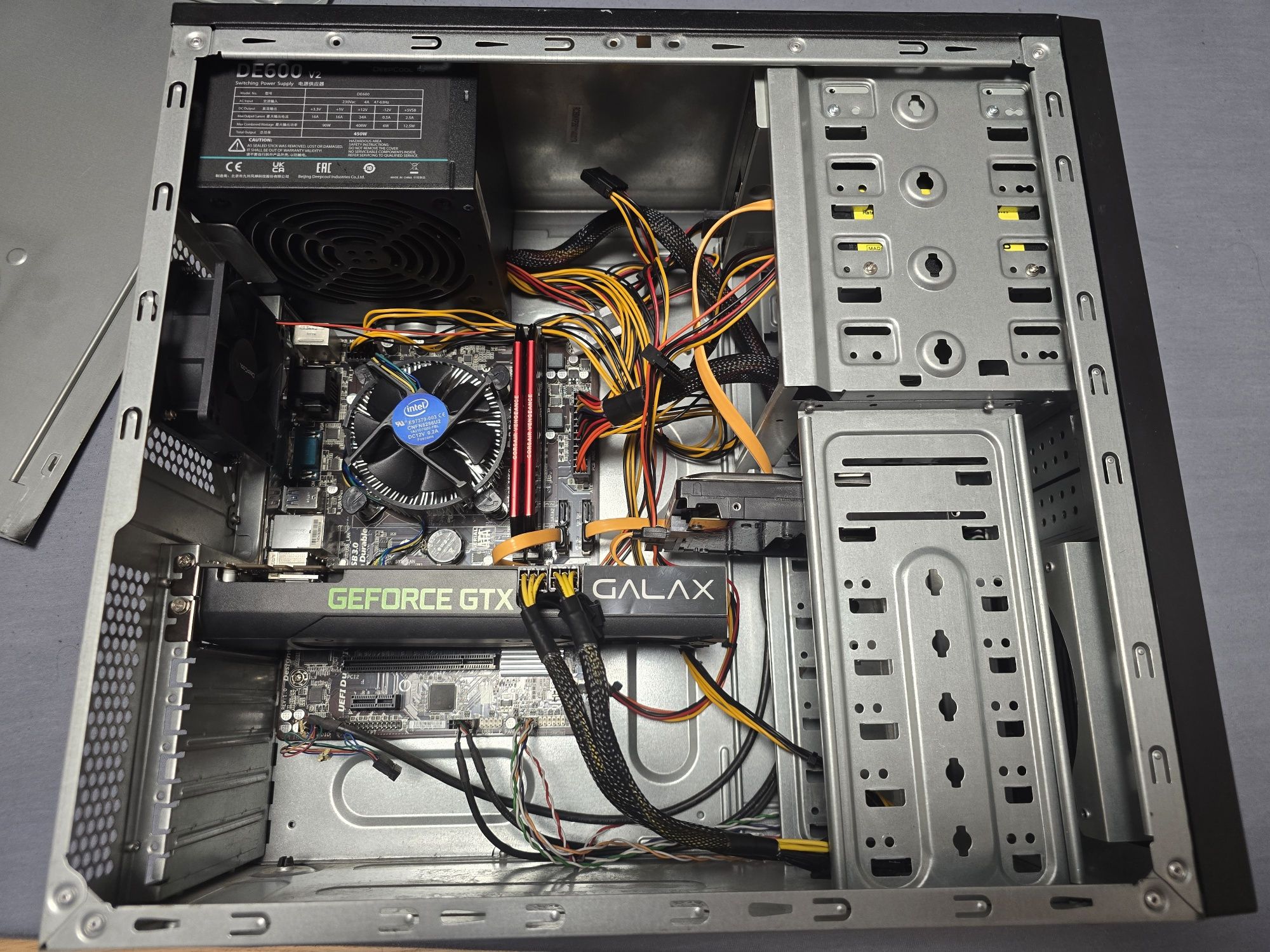 Настолен компютър с NVidia GTX 970 и 16гб рам