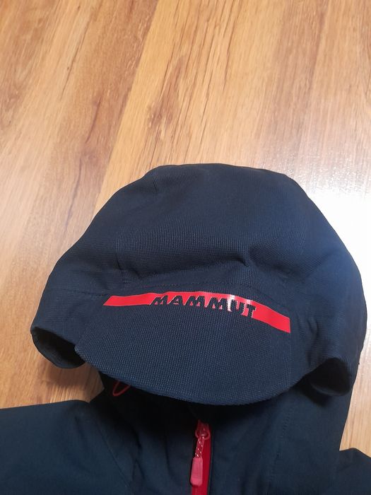 Mammut dri tech premium мъжко яке M размер.