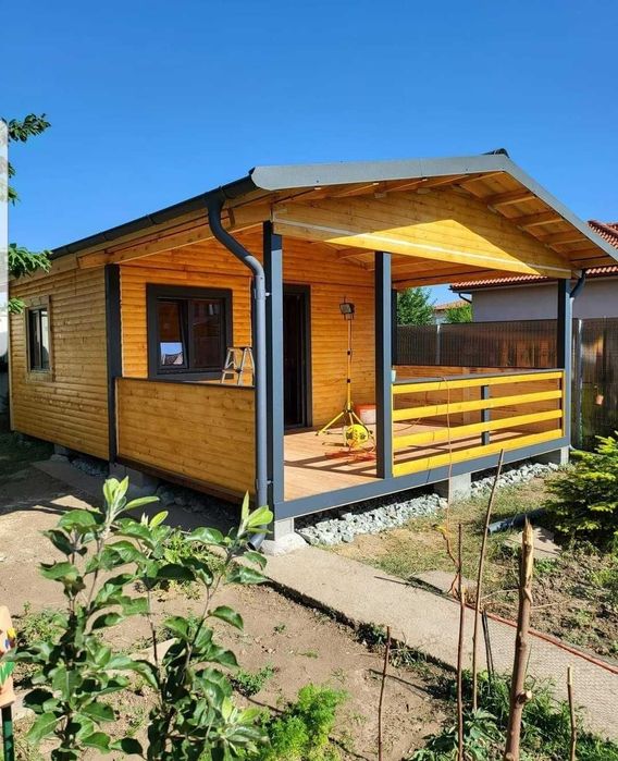 Vand case din lemn oferta accept variante auto