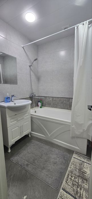 Сдаётся люкс 2х комнатная квартира в центре города.Ор:Вокзал,4 школа