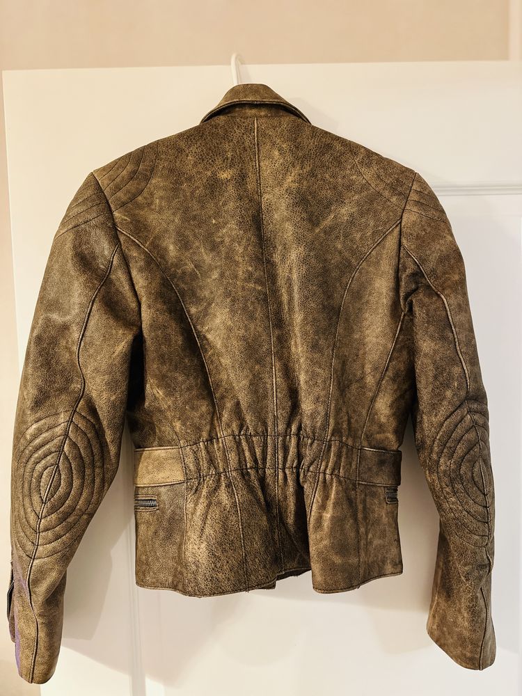 Jachetă vintage superbă din piele naturală