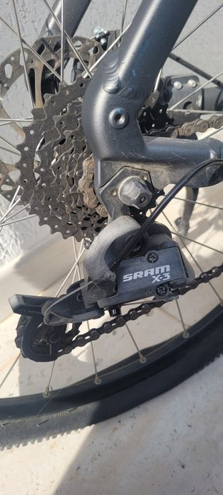 Rockrider ST 520 cadru XL
Roti 27,5